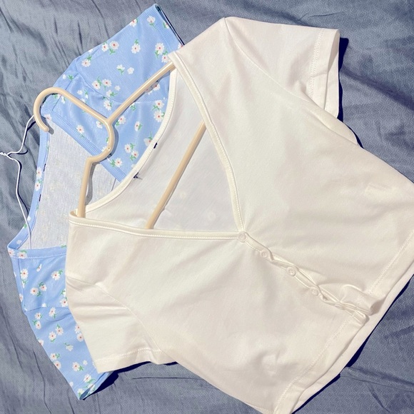 Two Short Sleeve Crop Tops - Floral Blue and White Worn 1x ONLY - Picture 1 of 5